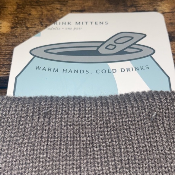 Gertex Drink Mittens - Picture 4 of 7